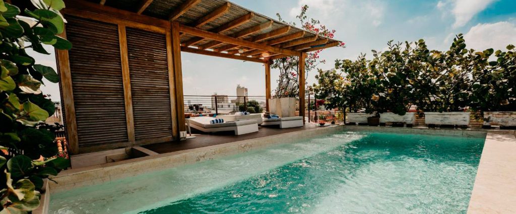 Seaside thrills: Speed Boats in Cartagena and yacht escapes