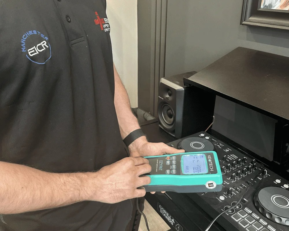 Essential warehouse electrical checks and safety in Manchester Essential warehouse electrical checks and safety in Manchester